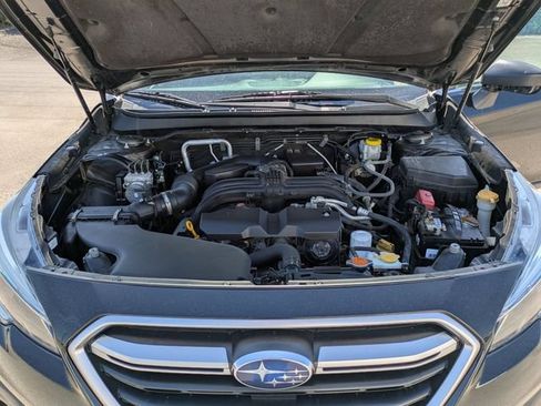 Used 2019 Subaru Outback 2.5i AWD/4WD image 24