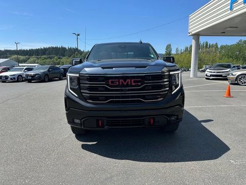 Used 2023 GMC Sierra 1500 AT4 w/ AT4 Premium Package AWD/4WD image 7