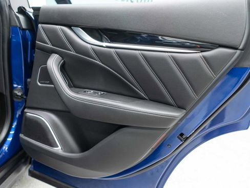 Used 2022 Maserati Levante Modena image 27