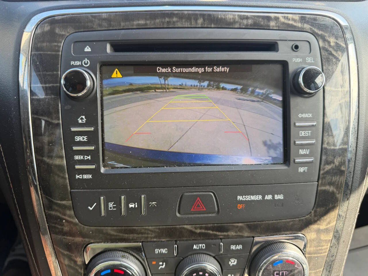 Used 2013 Buick Enclave Leather AWD/4WD image 30