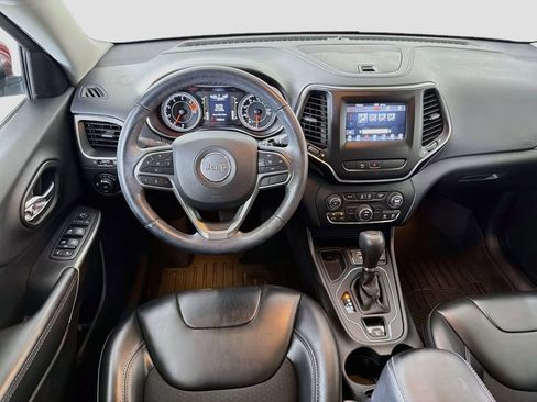 Used 2020 Jeep Cherokee Latitude Plus FWD image 25