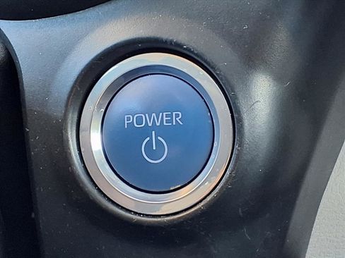 Certified 2024 Toyota Sienna XLE image 16