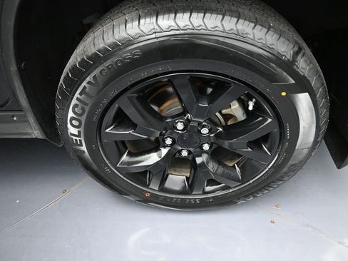 Certified 2022 Toyota RAV4 LE image 23