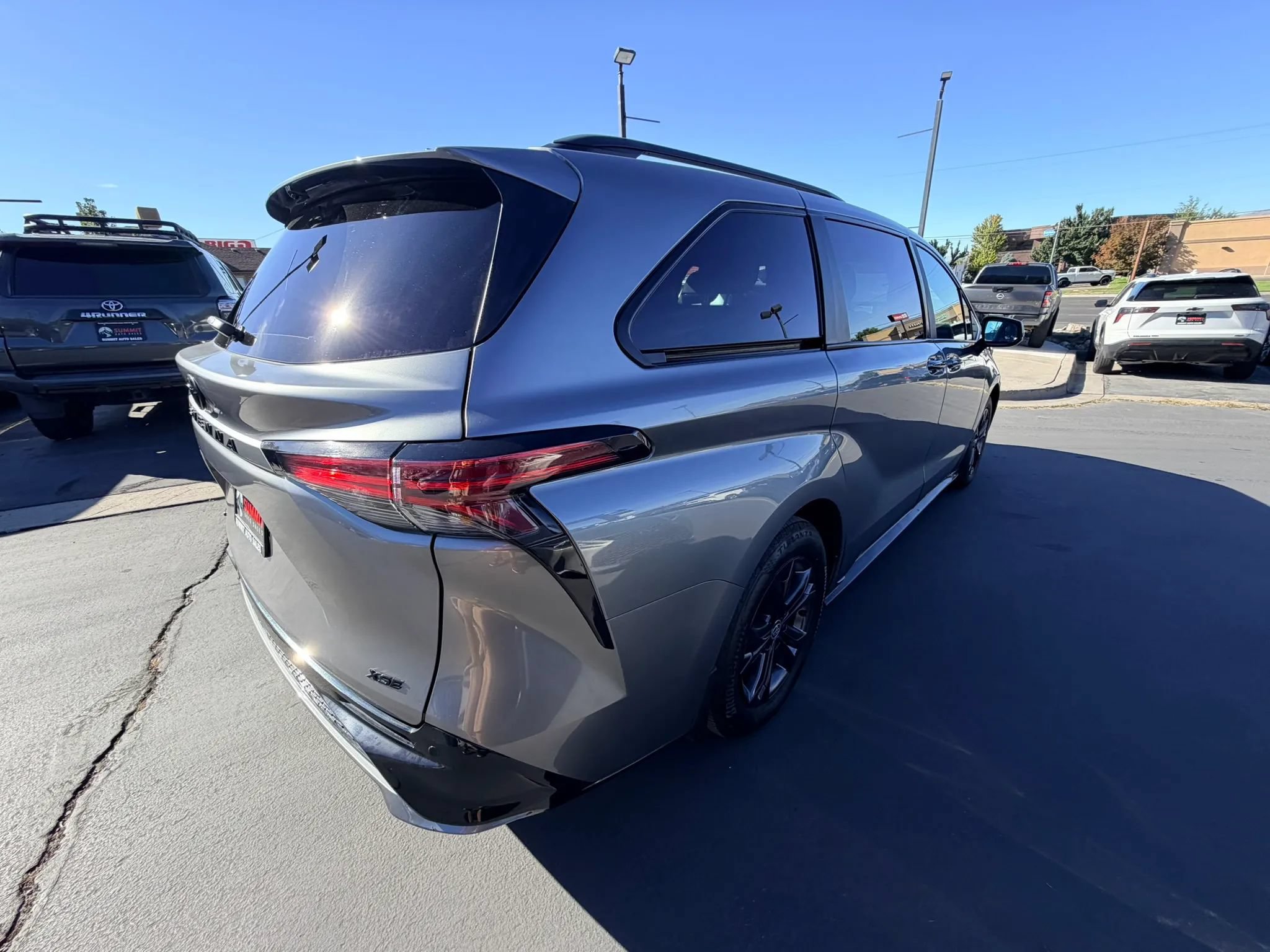 Used 2026 Toyota Sienna XSE AWD/4WD image 4