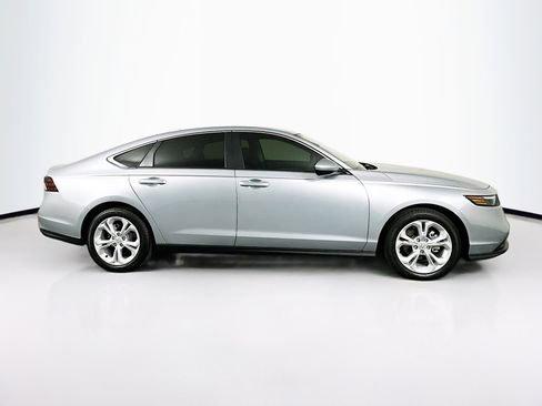 Used 2025 Honda Accord LX image 10