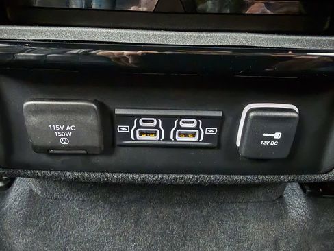 Used 2022 Jeep Wagoneer Series III image 28