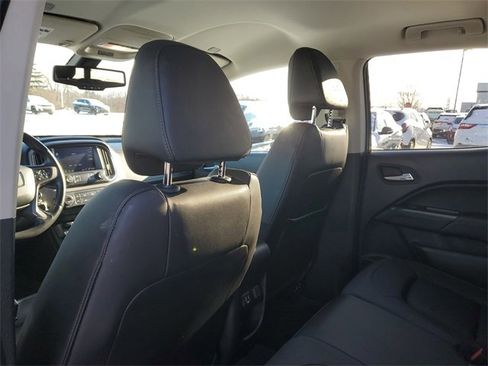 Certified 2022 GMC Canyon AT4 w/ Trailering Package image 10