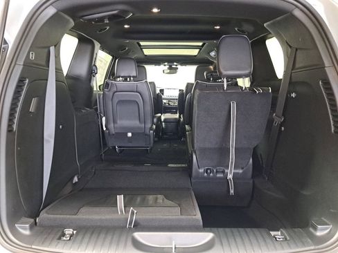 New 2026 Chrysler Pacifica Limited image 24