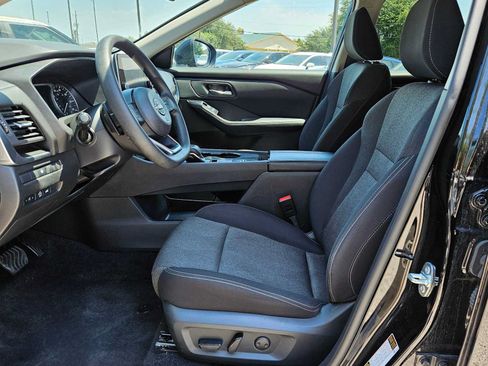 Used 2024 Nissan Rogue SV FWD image 15