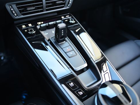 Certified 2026 Porsche 911 Carrera image 15