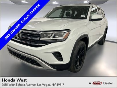 Used 2022 Volkswagen Atlas SE w/ Black Wheel Package