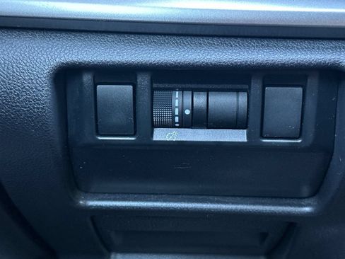 Used 2025 Subaru Impreza 2.0i AWD/4WD image 29