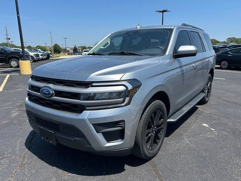 Used 2022 Ford Expedition XLT RWD image 7