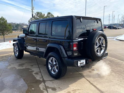 Used 2023 Jeep Wrangler Unlimited Sahara image 4