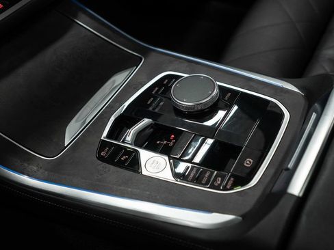 Used 2024 BMW X5 xDrive40i w/ Premium Package image 23