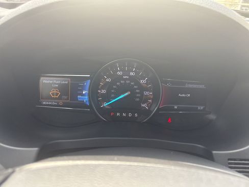 Used 2019 Ford Explorer XLT w/ Equipment Group 202A FWD image 6