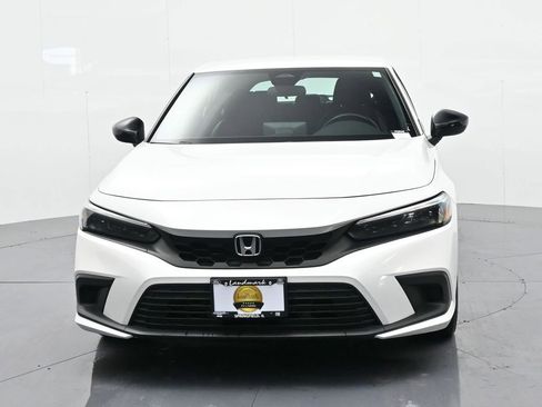 Used 2022 Honda Civic Sport image 3