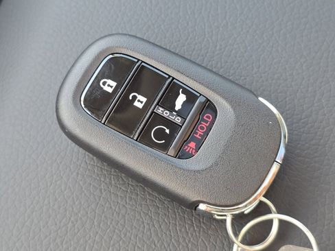 New 2025 Honda Pilot Touring image 34