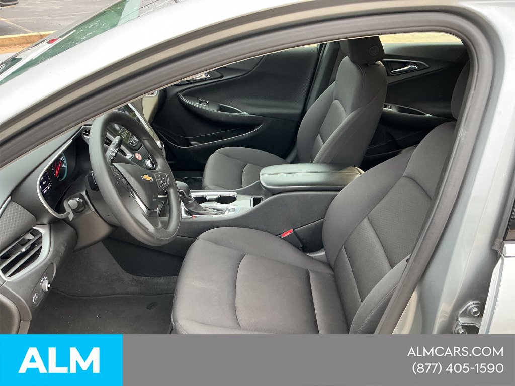 Used 2025 Chevrolet Malibu LT FWD image 13