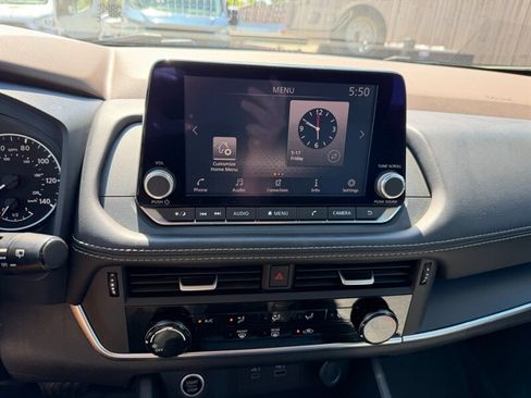 Used 2021 Nissan Rogue S FWD image 31