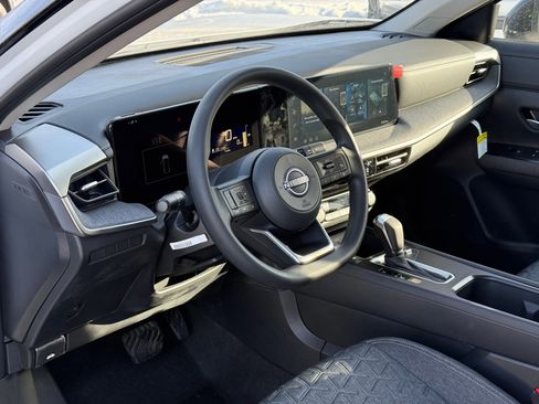 New 2026 Nissan Kicks SV w/ SV Premium Package image 3