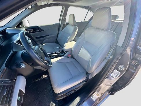 Used 2016 Honda Accord EX-L image 22
