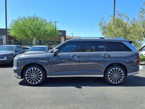 New 2026 Hyundai Palisade Calligraphy FWD image 3