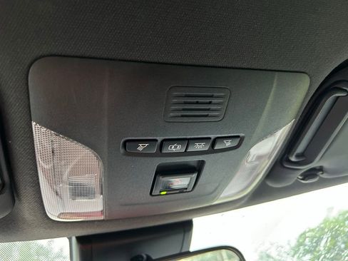 Used 2021 Toyota Corolla SE FWD image 27