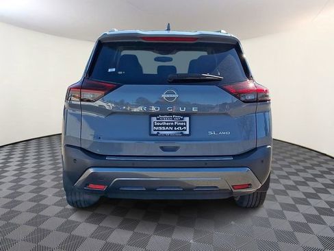 Used 2023 Nissan Rogue SL w/ SL Premium Package image 6