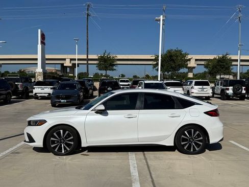 Used 2022 Honda Civic EX-L image 9