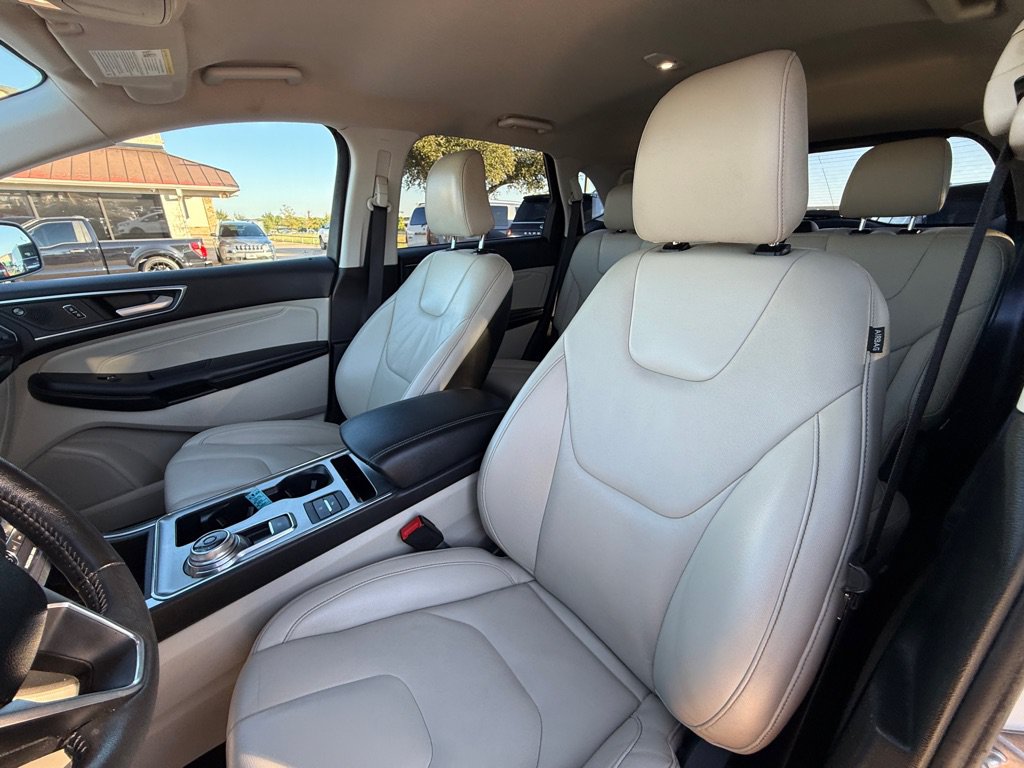 Used 2022 Ford Edge Titanium AWD/4WD image 18