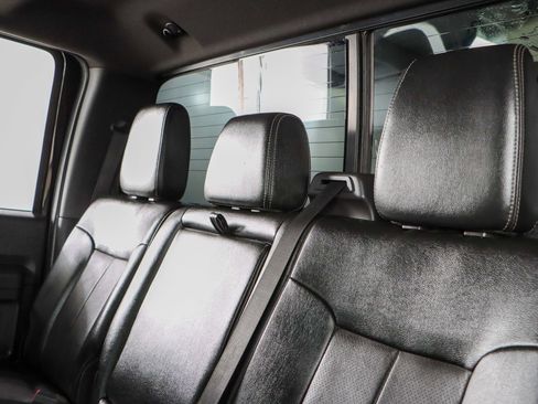 Used 2016 Ford F250 Lariat w/ Lariat Ultimate Package AWD/4WD image 27