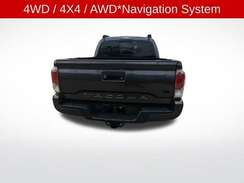 Used 2020 Toyota Tacoma TRD Sport image 3