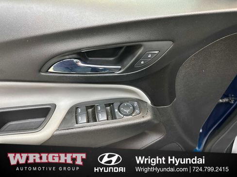 Used 2020 Chevrolet Equinox LT image 10