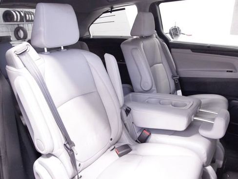 Used 2023 Honda Odyssey Touring image 21