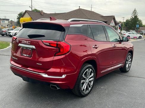 Used 2019 GMC Terrain Denali w/ Driver Alert Package II AWD/4WD image 7
