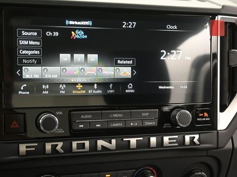 Certified 2025 Nissan Frontier SV image 17