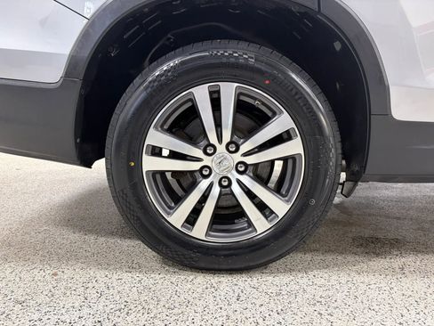 Used 2017 Honda Pilot EX image 16