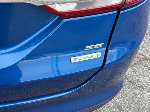 Used 2017 Ford Fusion SE FWD image 7