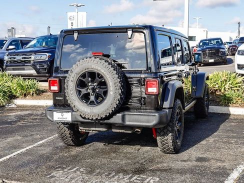 Certified 2022 Jeep Wrangler Unlimited Willys image 9