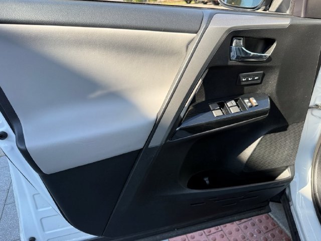 Used 2017 Toyota RAV4 Limited w/ All Weather Liner Package AWD/4WD image 9