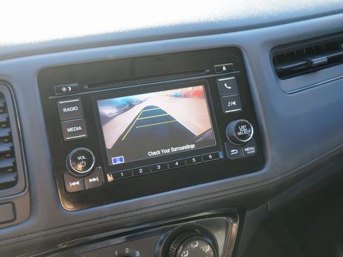 Used 2019 Honda HR-V LX image 22