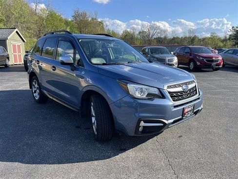 Used 2018 Subaru Forester 2.5i Touring w/ 50th Anniversary Edition AWD/4WD image 3