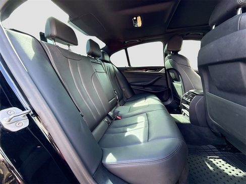 Used 2020 BMW 530i image 30