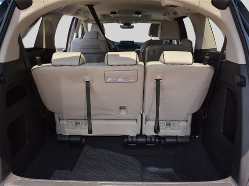 Certified 2026 Honda Odyssey Touring image 15