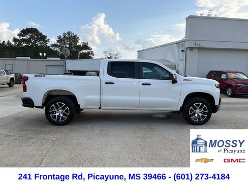 Used 2020 Chevrolet Silverado 1500 LT Trail Boss image 8