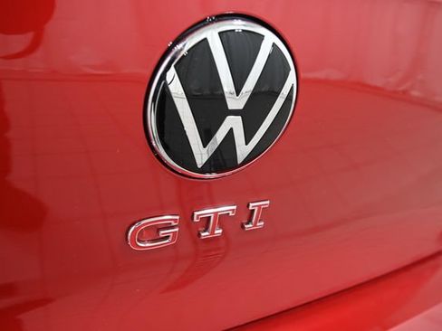 New 2026 Volkswagen GTI SE FWD image 30