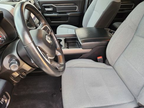 Used 2024 RAM 2500 Big Horn w/ Off Road Package image 12