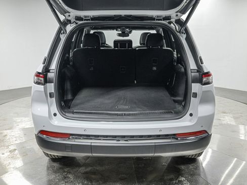 Used 2024 Jeep Grand Cherokee Limited 4xe image 6