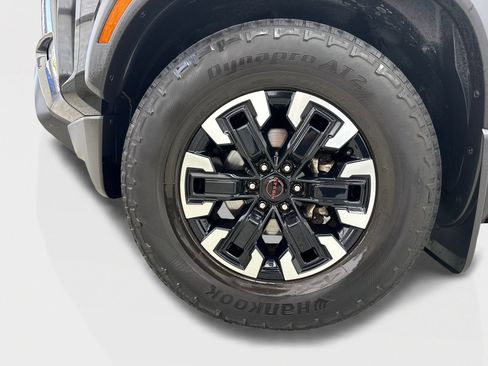 Used 2022 Nissan Frontier Pro-X RWD image 54